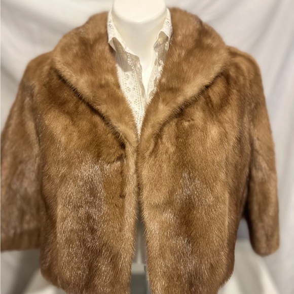 Brodys Vintage Honey Mink Bolero Jacket with Hat Pockets Winged Collar - Picture 13 of 16